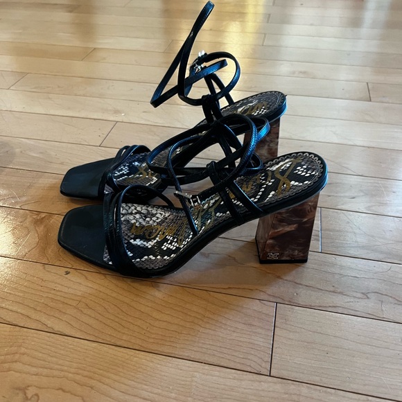 Wrap around heel - Picture 4 of 5